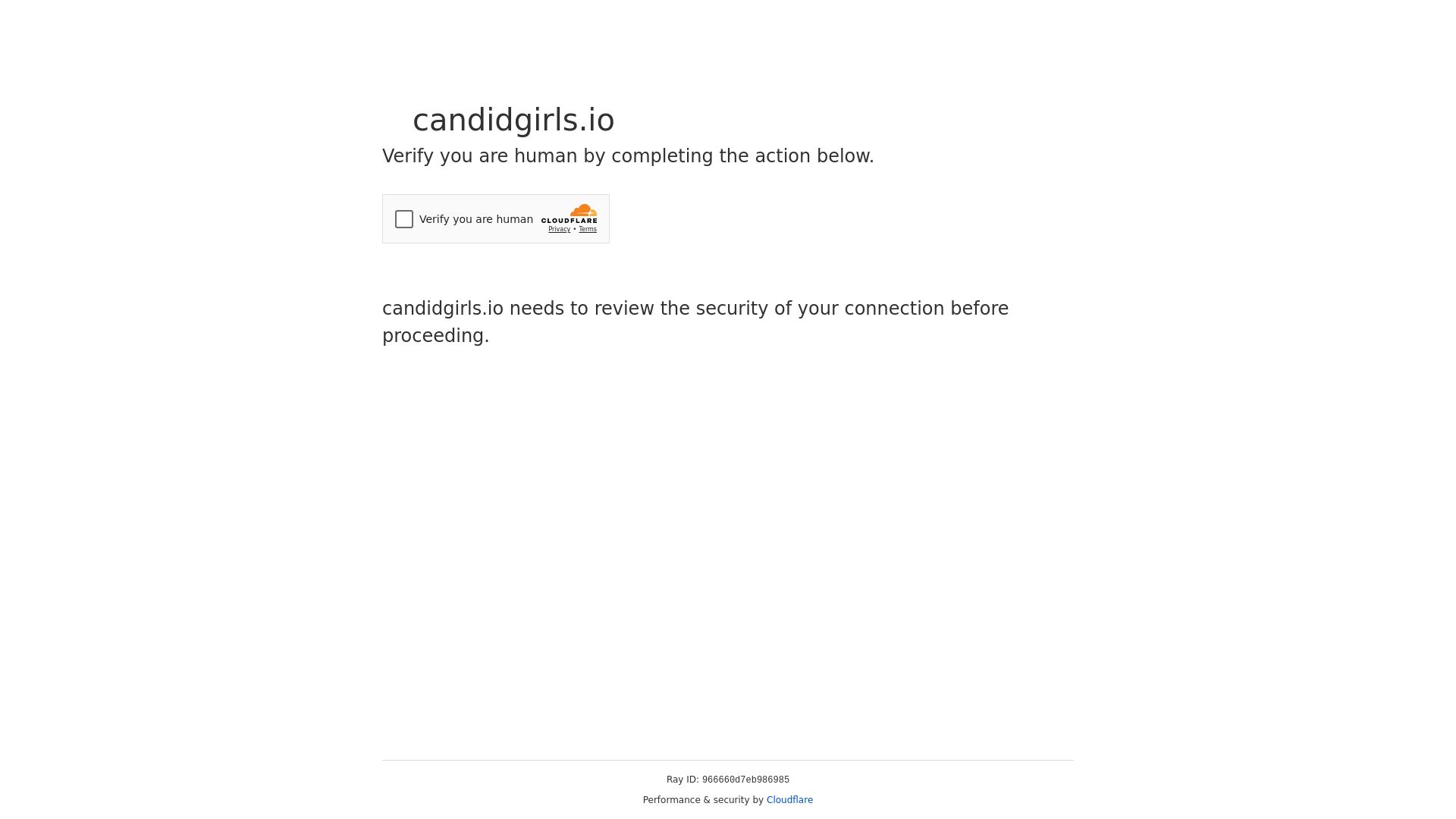 État du site web candidgirls.io est   EN LIGNE