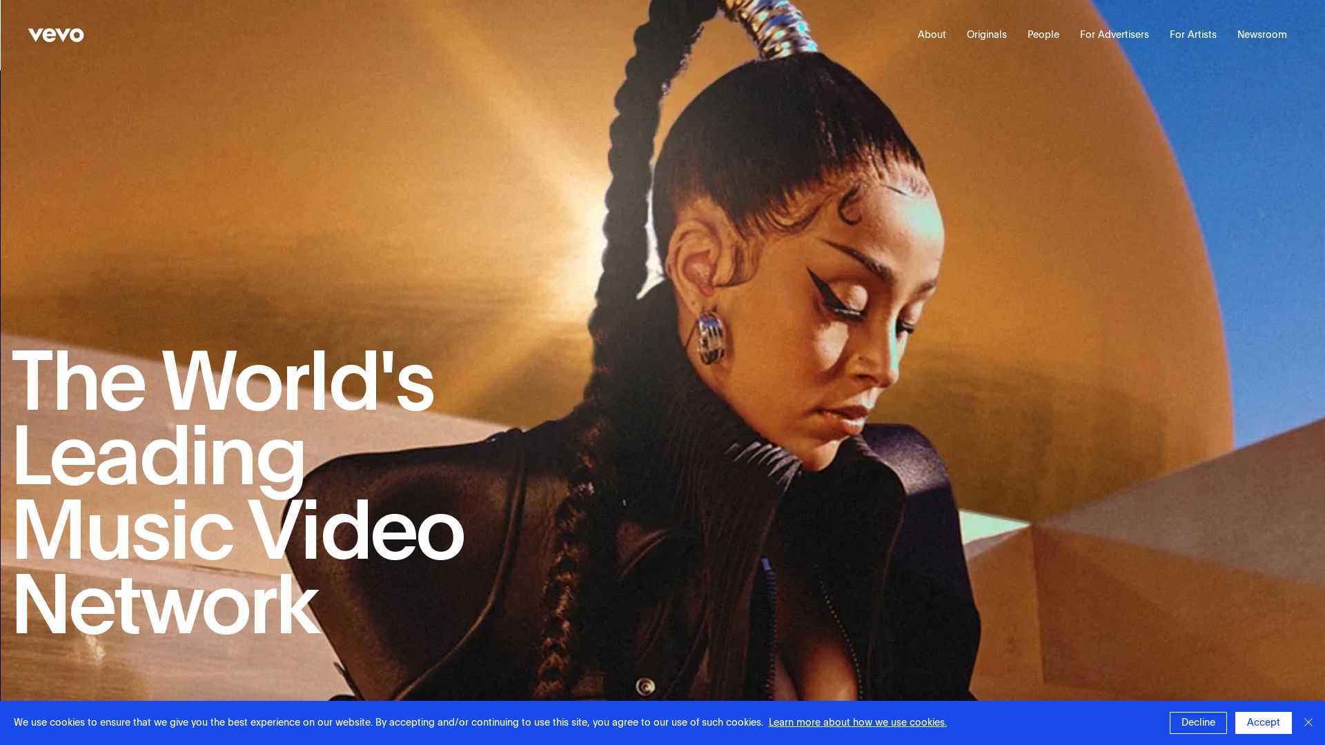 État du site web vevo.ly est   EN LIGNE
